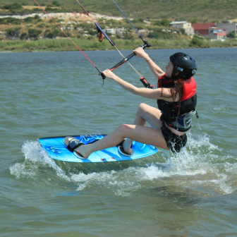 Learn to Kitesurf