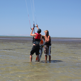 Learn to Kitesurf