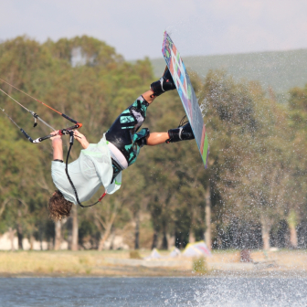 Luke Whiteside at RadicalKitesurf