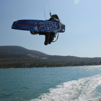 Kitesurfing