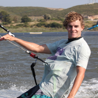 Luke Whiteside at RadicalKitesurf